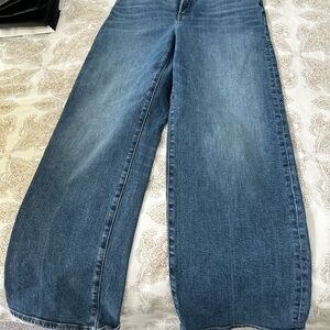 Madewell Wide-Leg Jeans in Medium Blue Denim